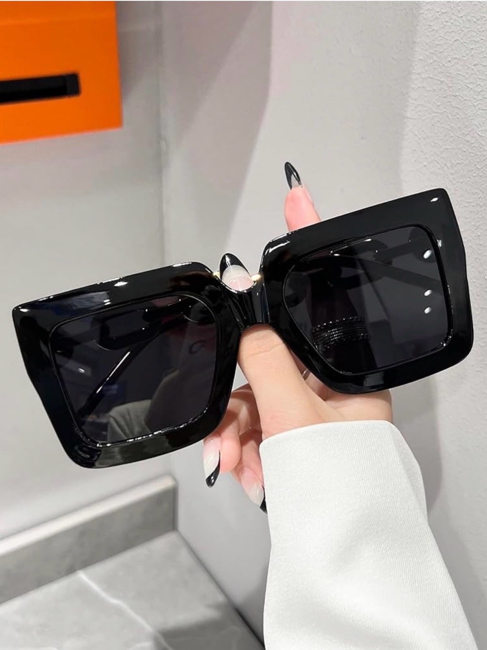 Black Oversized Square Sunglasses - Fashion Accessory